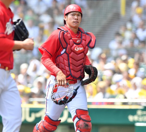 坂倉将吾 広島 今年ブレイク 未来の正捕手候補の年俸や二軍成績は 彼女についても